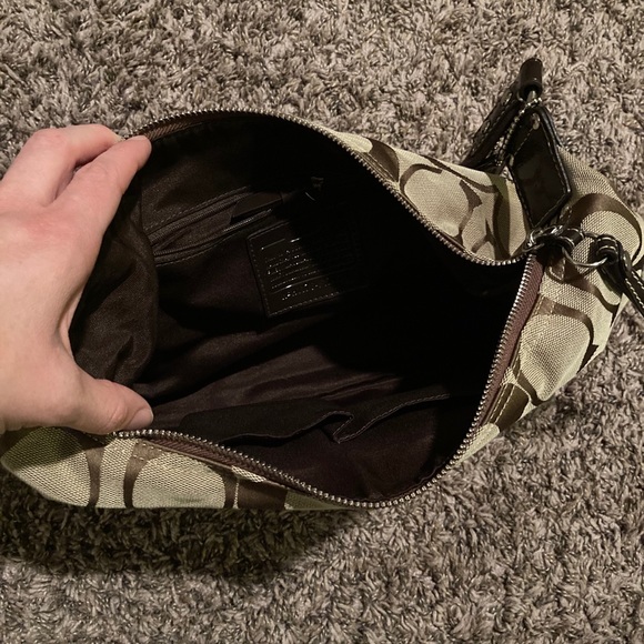 Coach purse - Picture 3 of 8